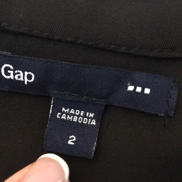 EUC Gap Sheath dress with front ruffle - Picture 3 of 6